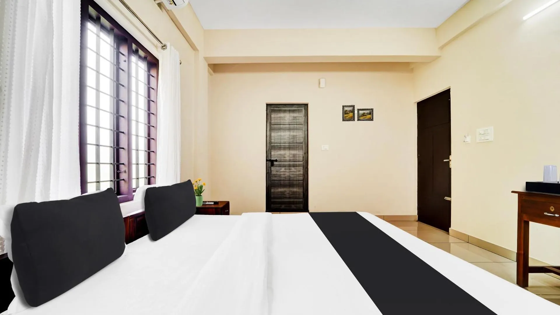 **  Hotel O Ambalamedu Muttam  인도