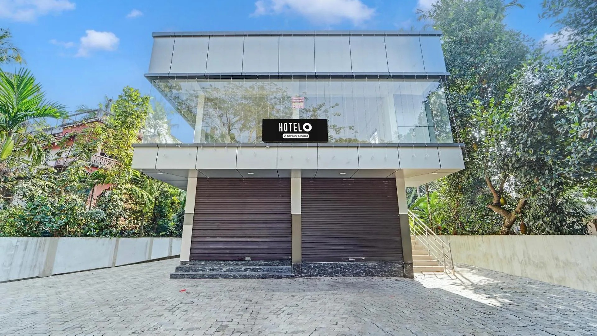Hotel O Ambalamedu의 연락처